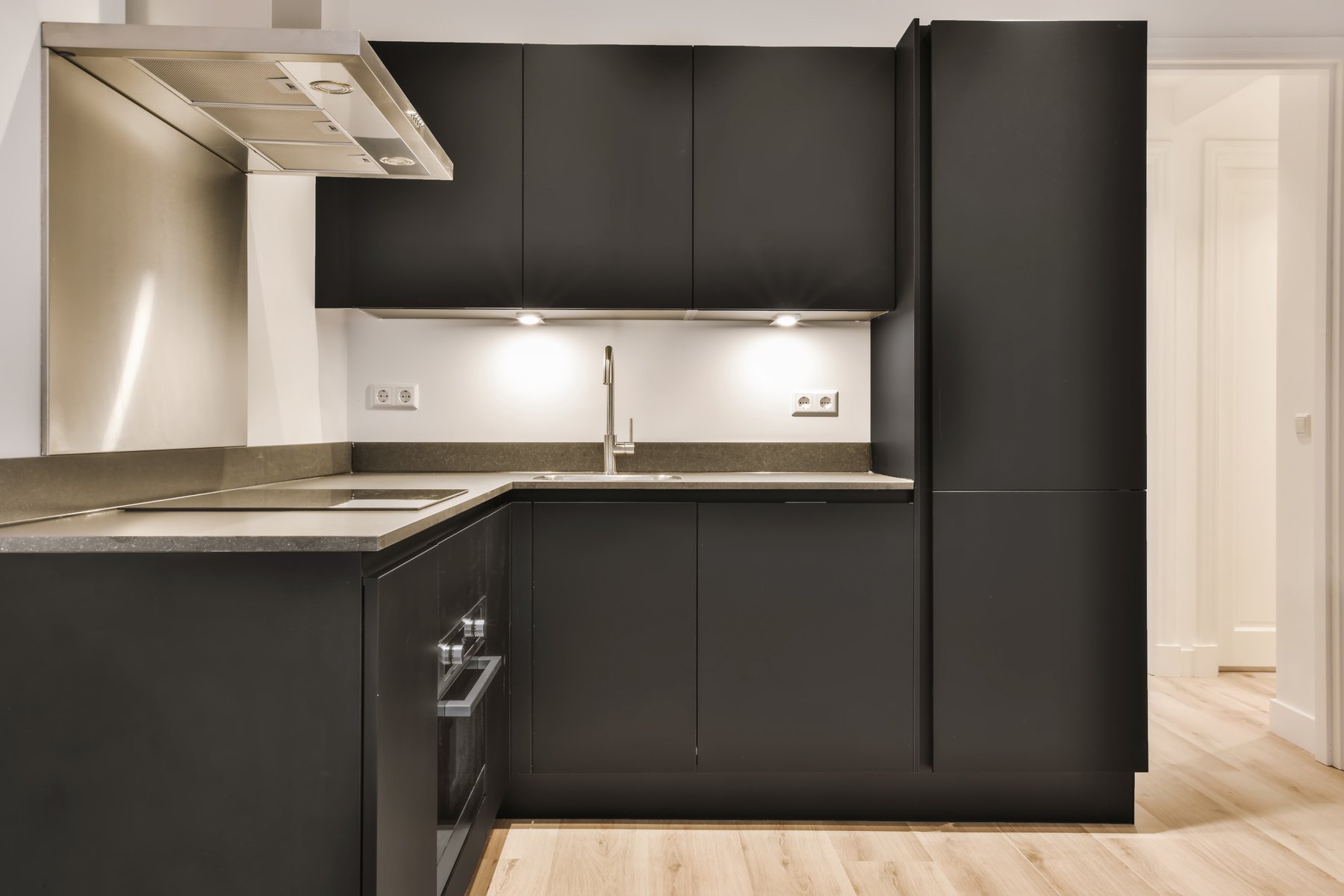 Modern Kitchen with Black Kitchen Unit